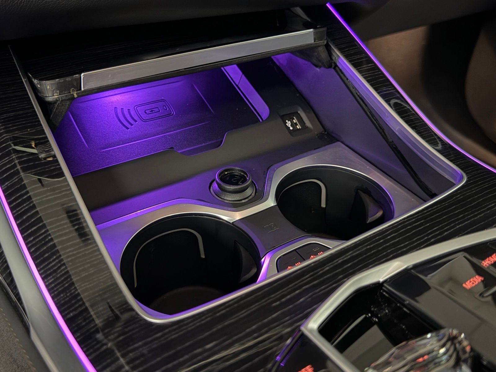 Used 2025 BMW X7 xDrive40i w/ Executive Package image 32