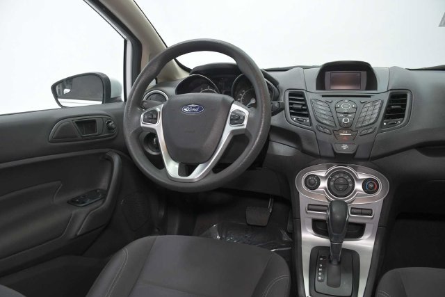 Used 2018 Ford Fiesta SE FWD image 16