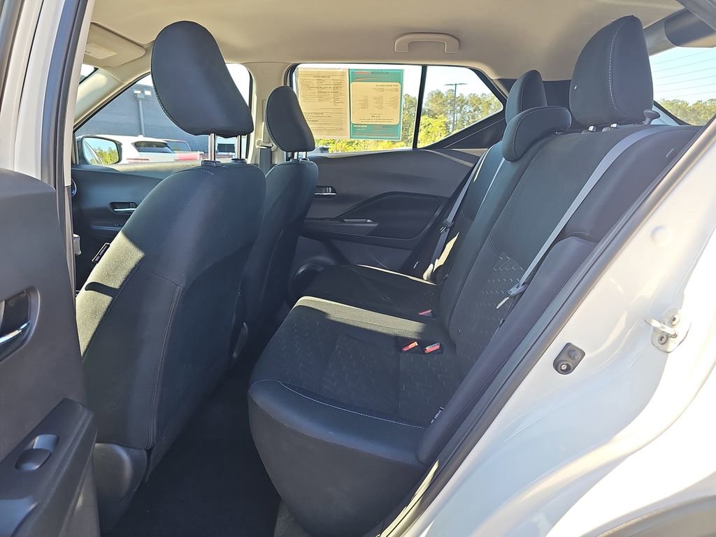 Used 2024 Nissan Kicks SV image 17