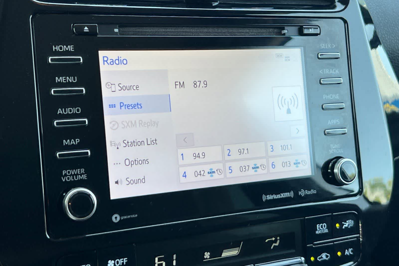 Used 2022 Toyota Prius Prime LE FWD image 21
