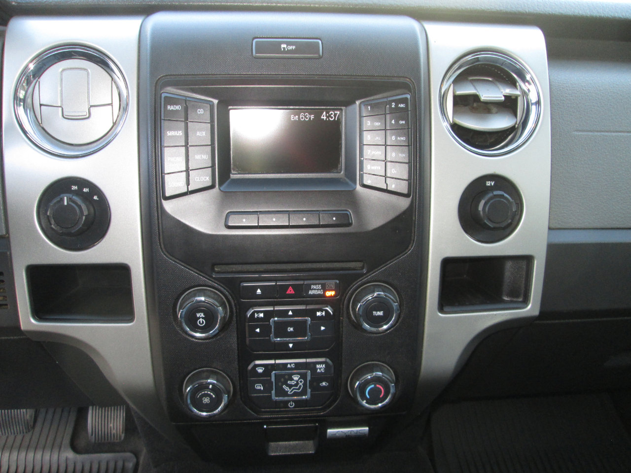 Used 2013 Ford F150 XLT w/ XLT Chrome Pkg image 33