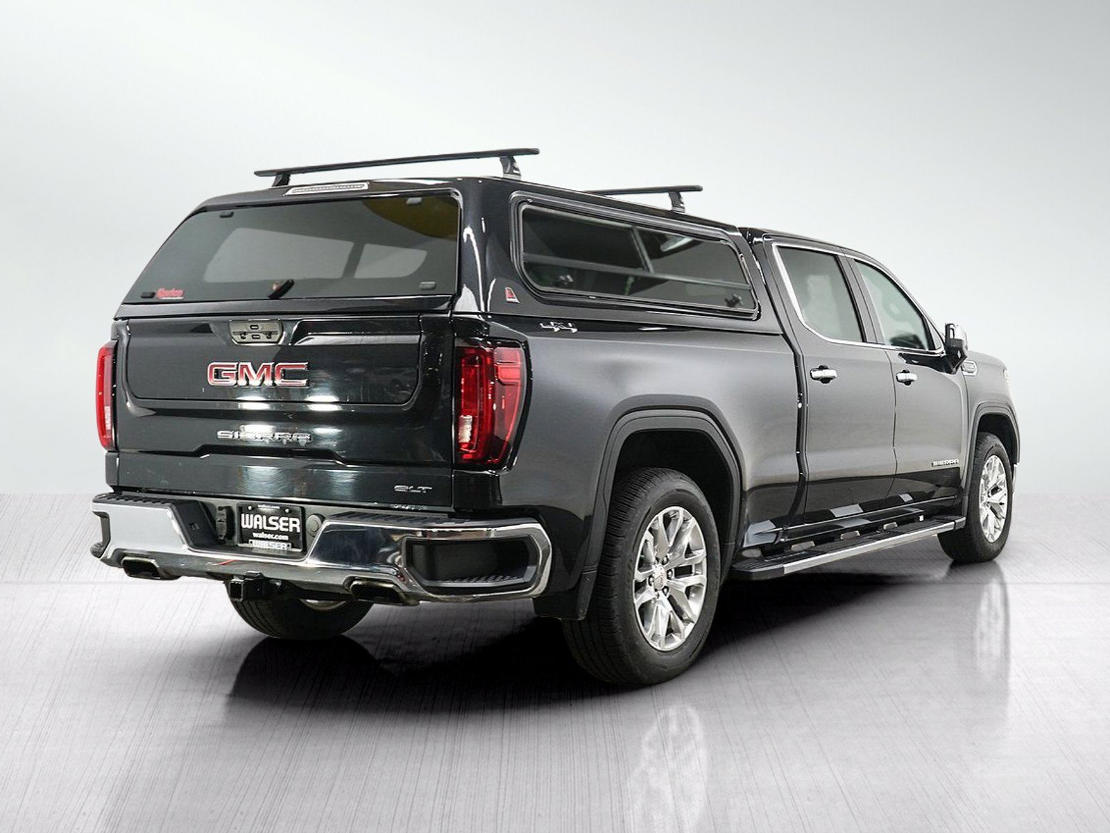 Used 2020 GMC Sierra 1500 SLT w/ SLT Premium Package AWD/4WD image 5