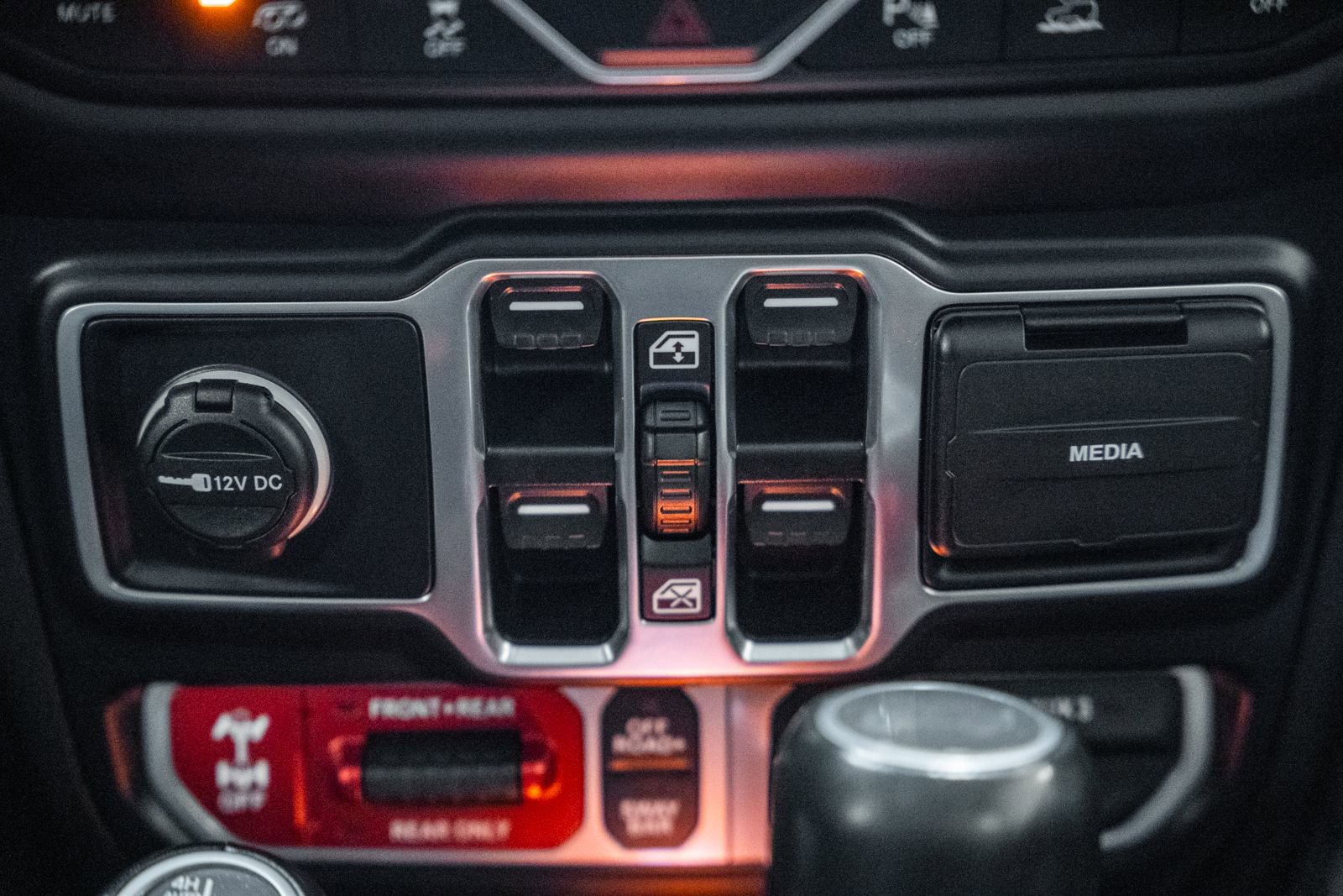 Used 2023 Jeep Wrangler Rubicon 392 image 31