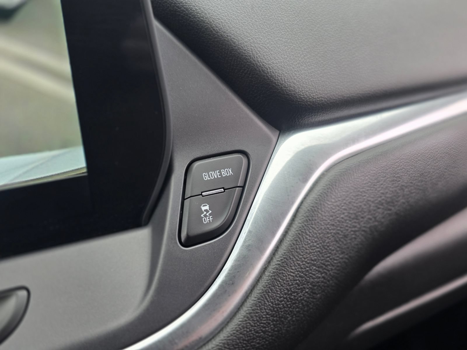 Used 2025 Chevrolet Blazer LT FWD image 31