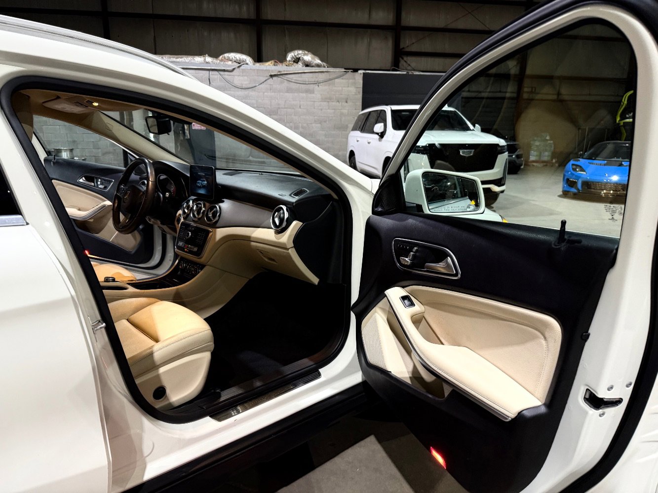 Used 2018 Mercedes-Benz GLA 250 image 25