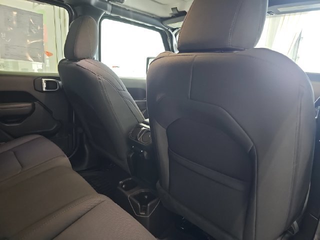 Used 2022 Jeep Gladiator Sport AWD/4WD image 29