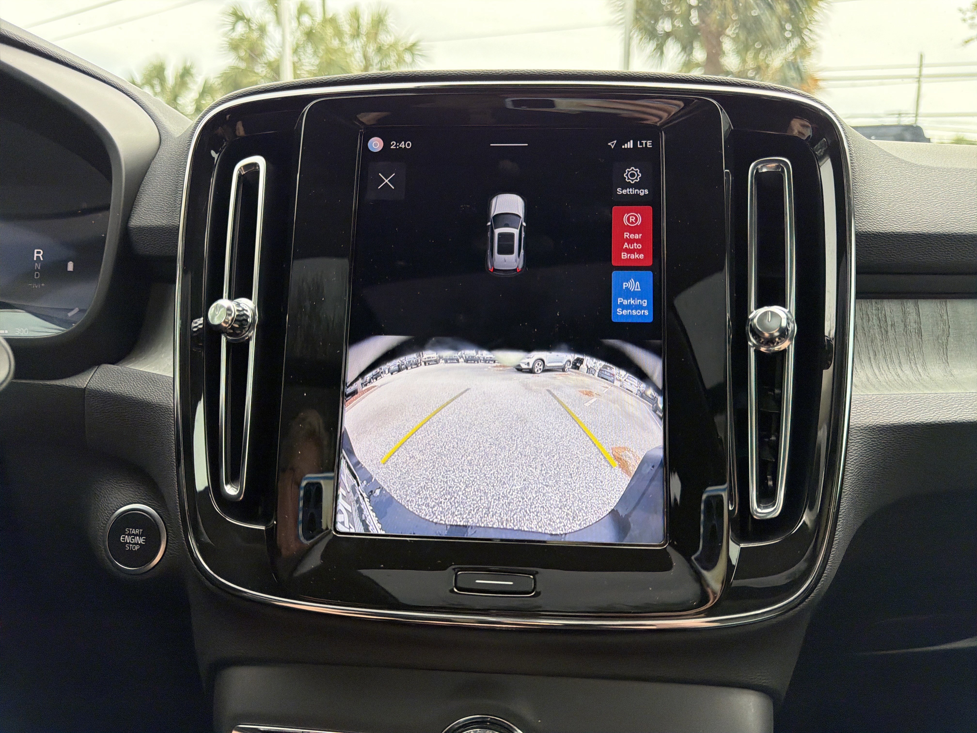 Certified 2025 Volvo XC40 B5 Core w/ Protection Package Premier image 25