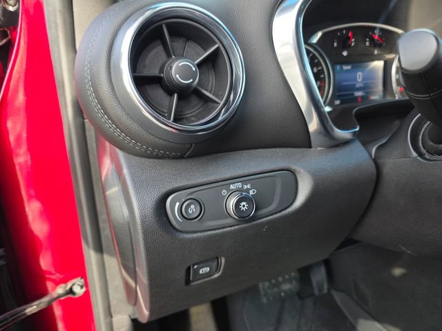 Used 2019 Chevrolet Blazer LT AWD/4WD image 16