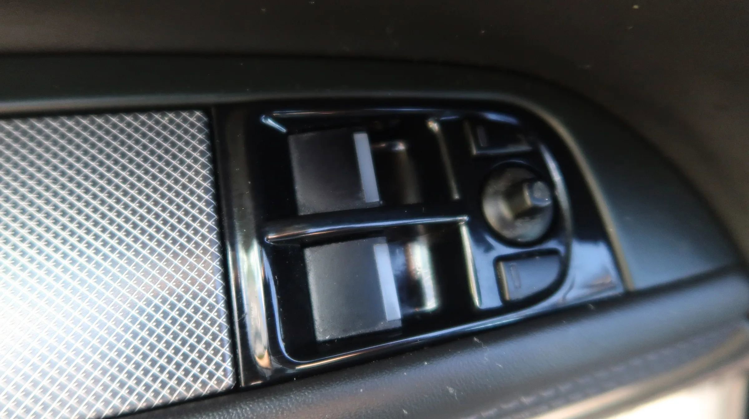 Used 2014 Jaguar XKR R image 22