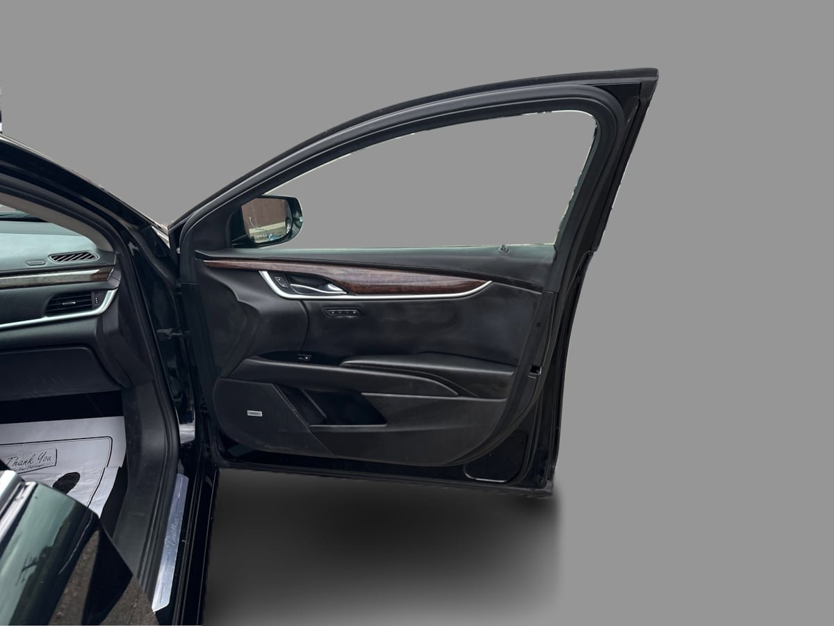 Used 2016 Cadillac XTS Premium FWD image 31