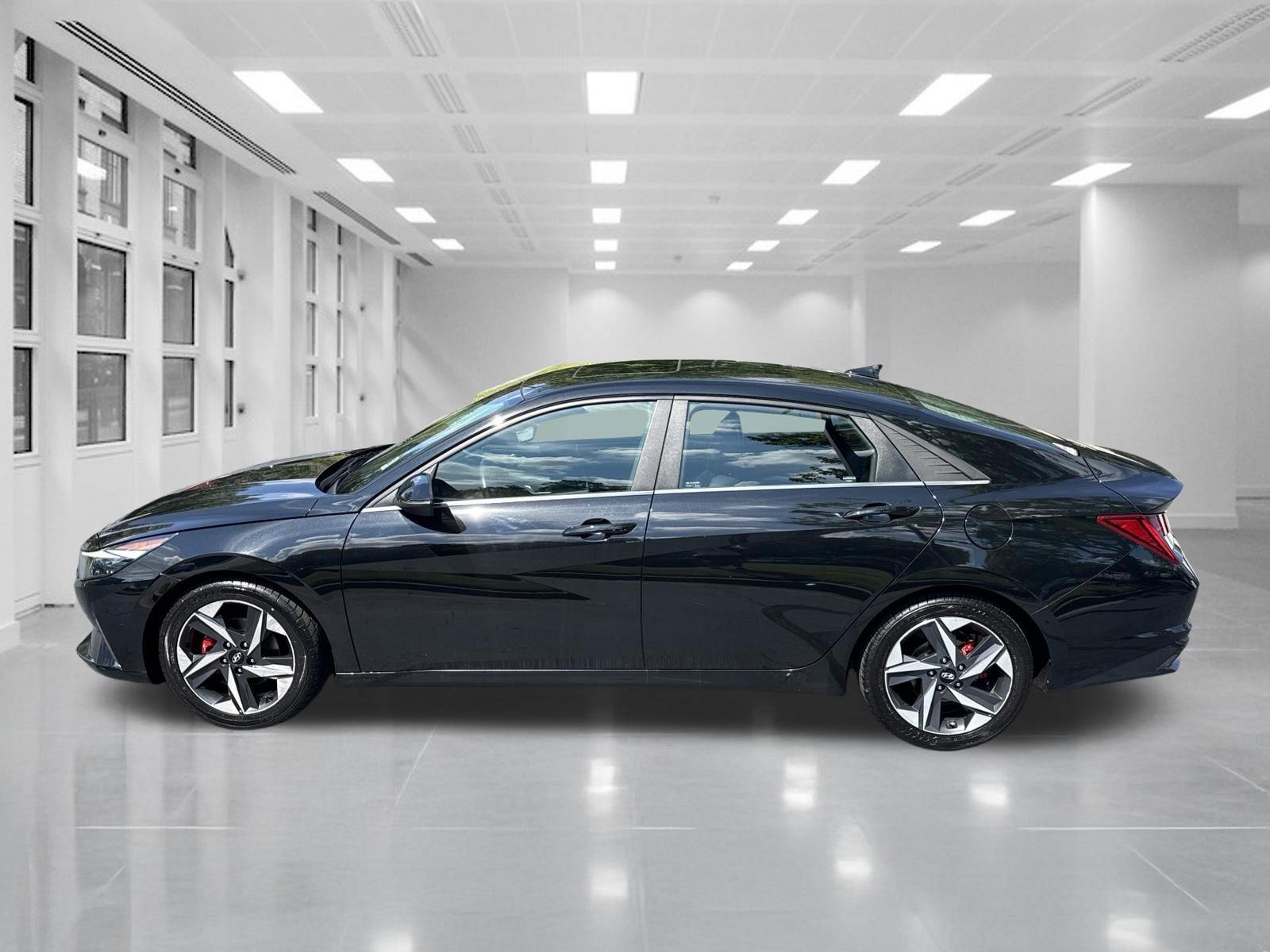 Used 2023 Hyundai Elantra Limited FWD image 8