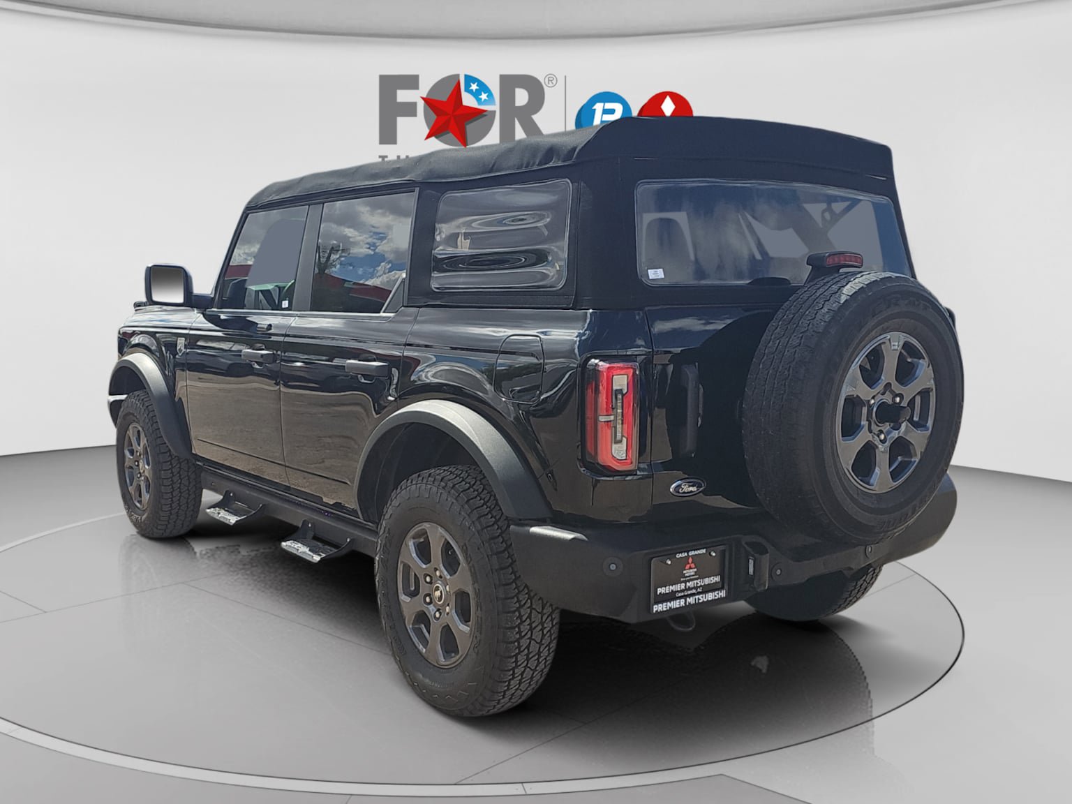 Used 2023 Ford Bronco Big Bend AWD/4WD image 3
