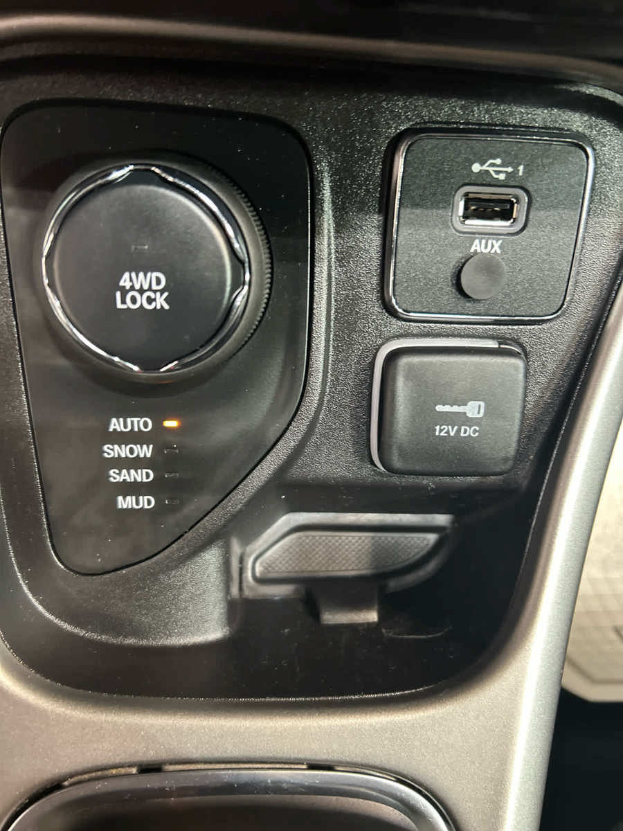 Used 2019 Jeep Compass Sport w/ Cold Weather Group AWD/4WD image 6