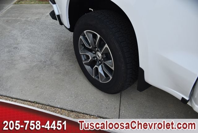 Used 2025 Chevrolet Silverado 1500 RST AWD/4WD image 13