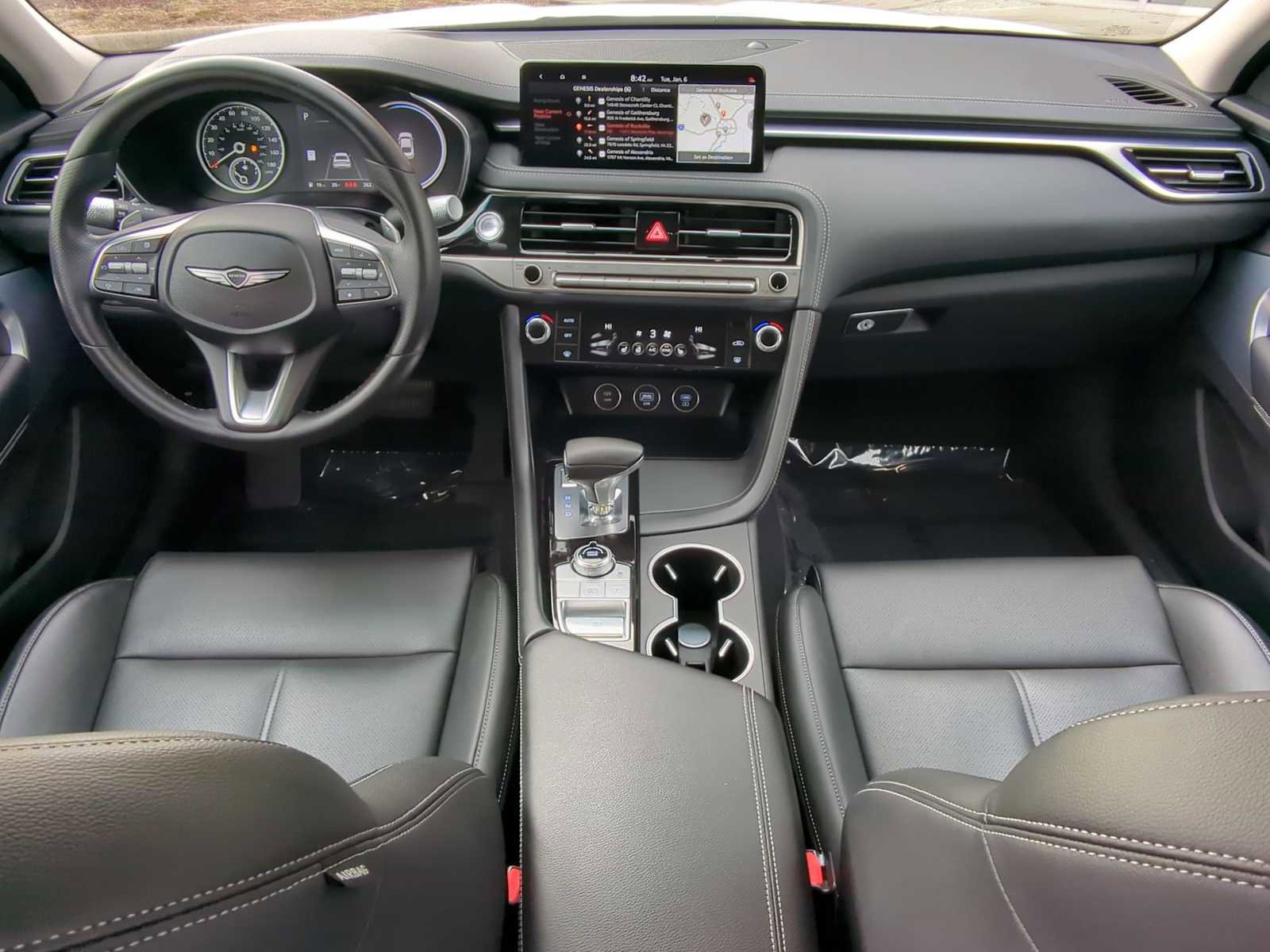 Used 2024 Genesis G70 2.5T image 2