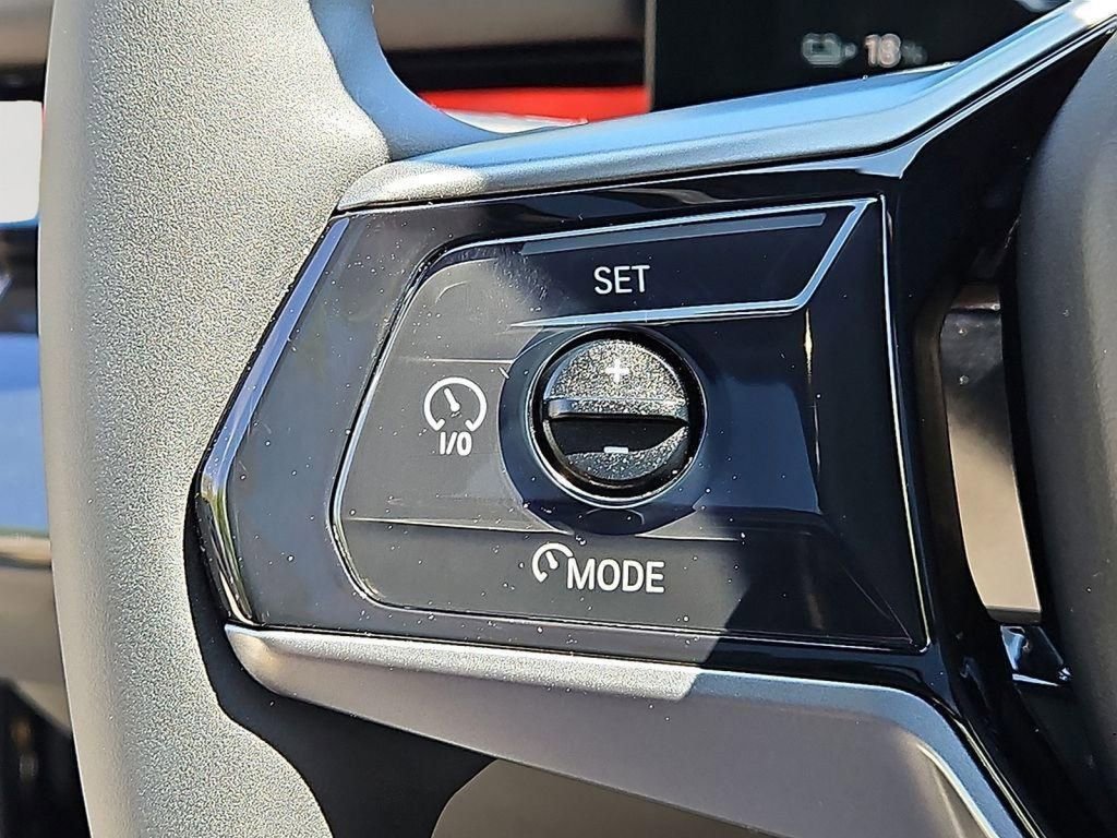 Used 2025 BMW i5 xDrive40 image 23