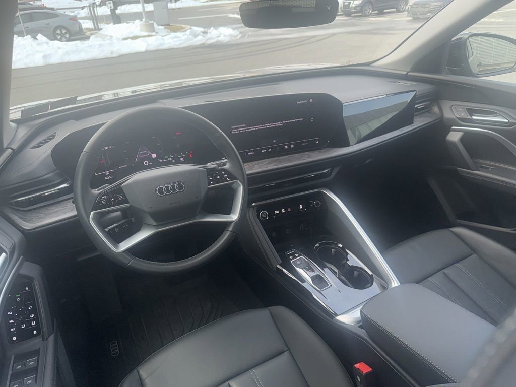 Used 2025 Audi Q5 Premium w/ 19" Wheel Package image 26
