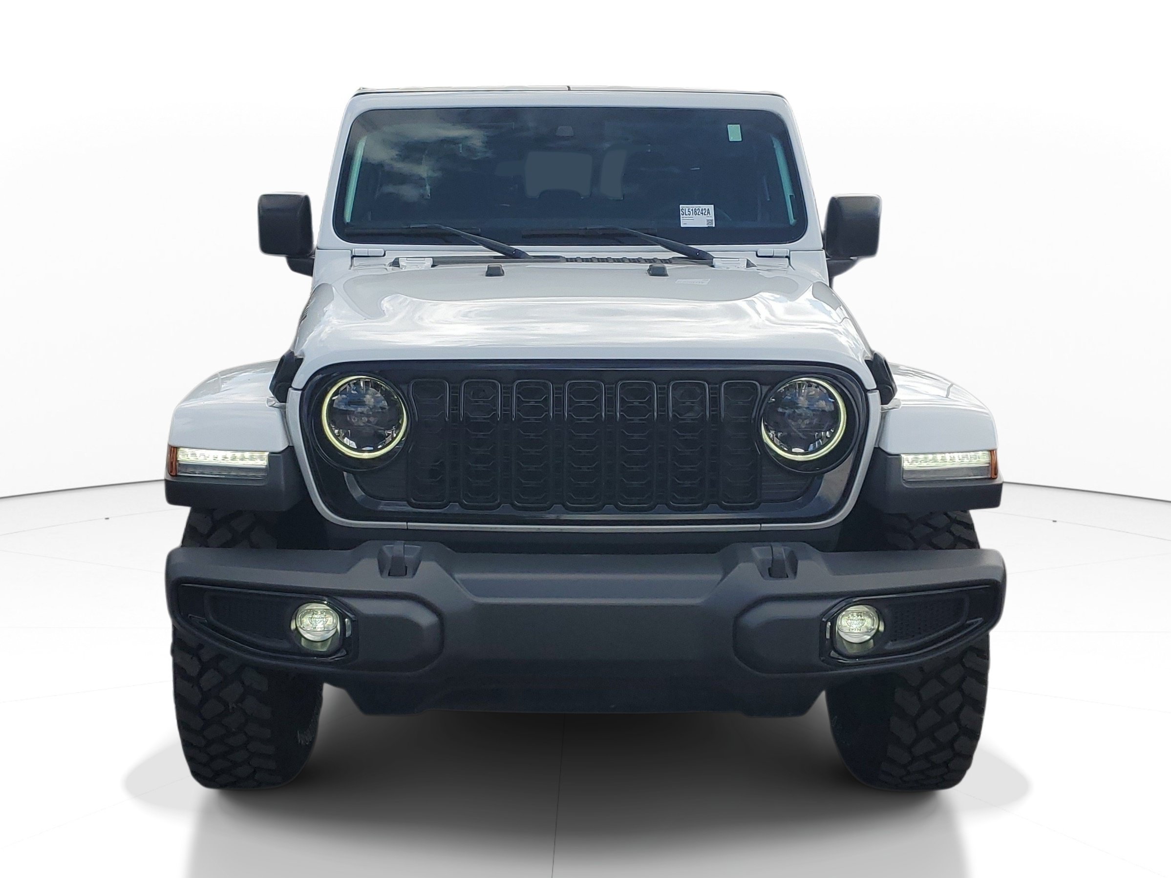 Used 2025 Jeep Gladiator Sport AWD/4WD image 3