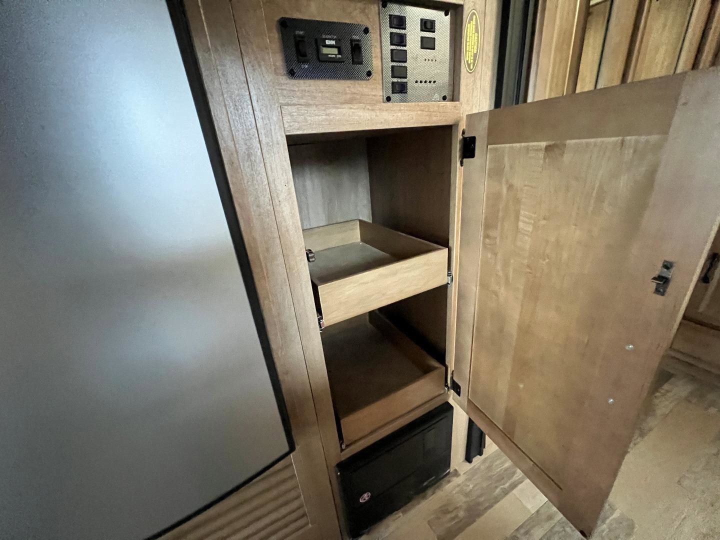 Used 2015 Mercedes-Benz Sprinter 3500 image 29