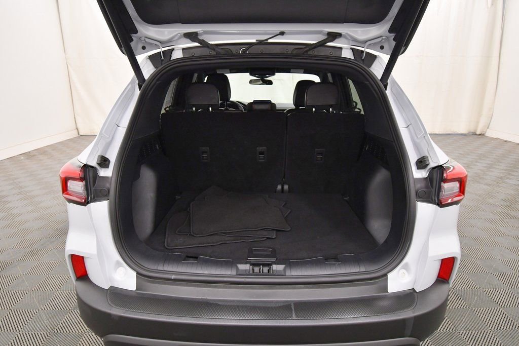 Used 2025 Ford Escape ST-Line Select image 7
