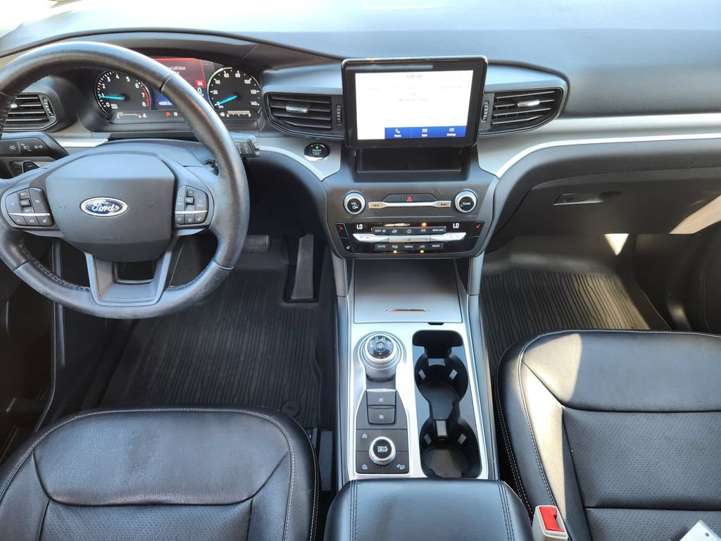 Used 2020 Ford Explorer XLT w/ Comfort Package AWD/4WD image 15