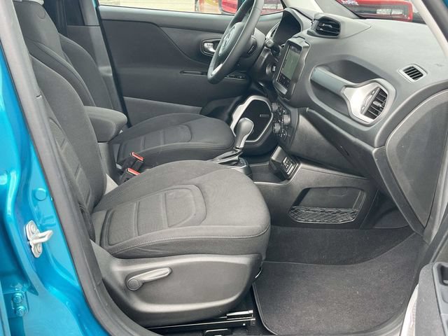 Certified 2021 Jeep Renegade Latitude w/ Luxury Group I FWD image 23