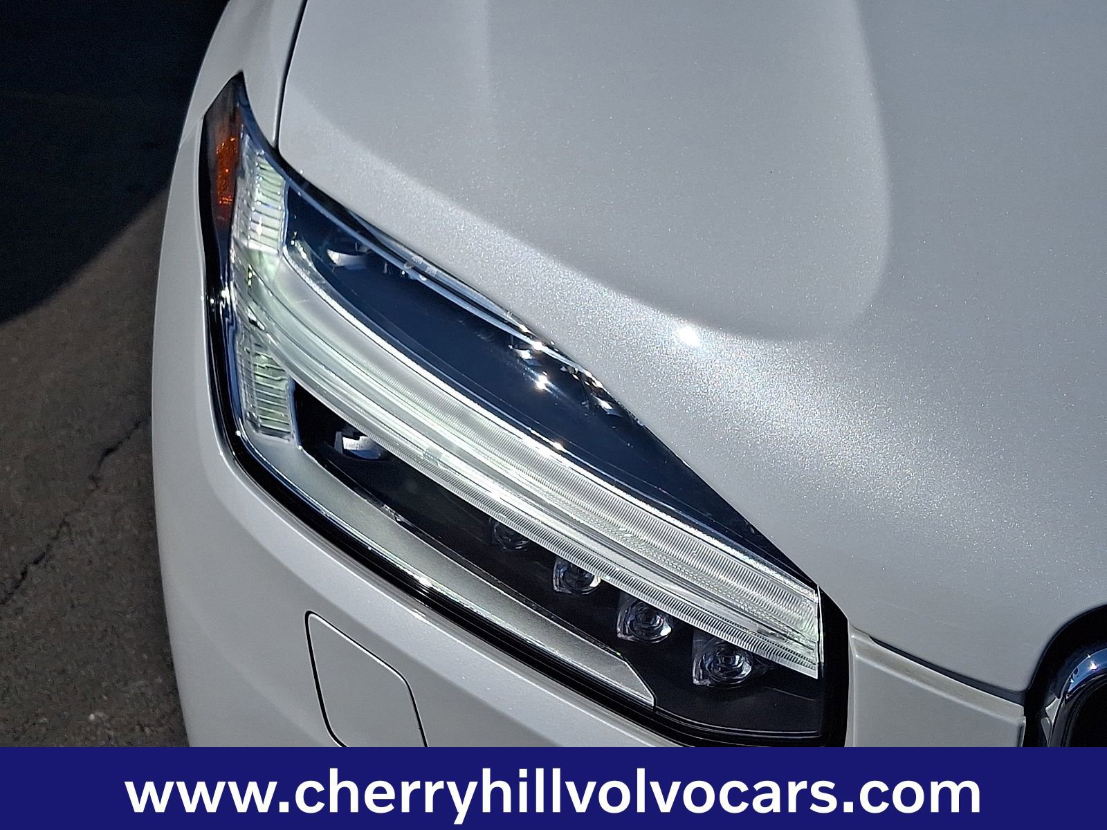 Certified 2023 Volvo XC90 B6 Core w/ Climate Package image 10