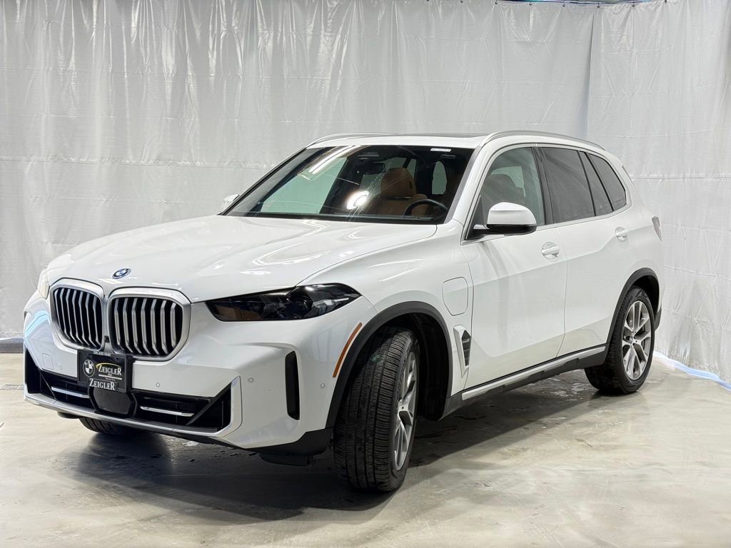 Certified 2024 BMW X5 xDrive50e video 3