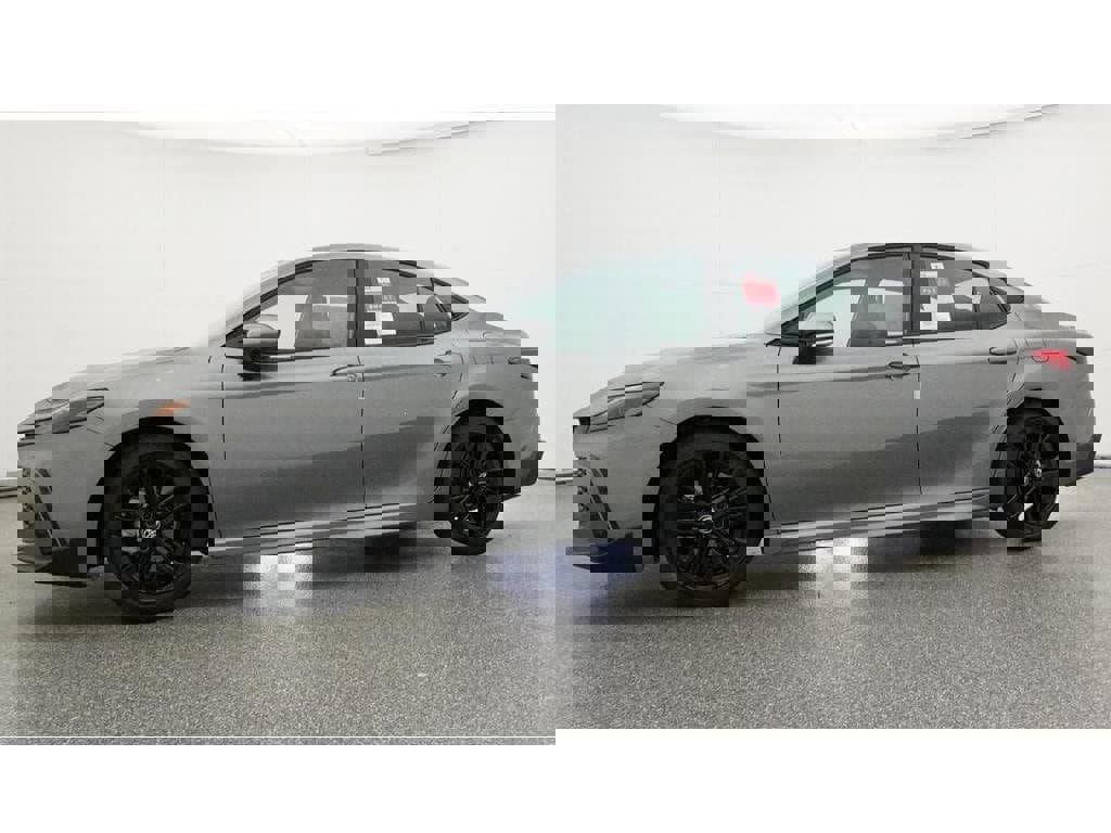 New 2026 Toyota Camry SE image 18