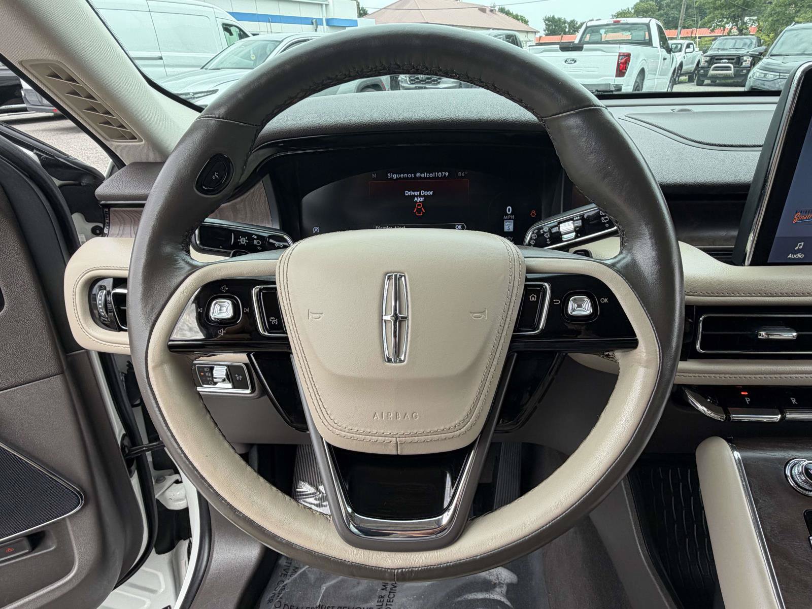 Used 2023 Lincoln Aviator Reserve w/ Elements Package Plus RWD image 12