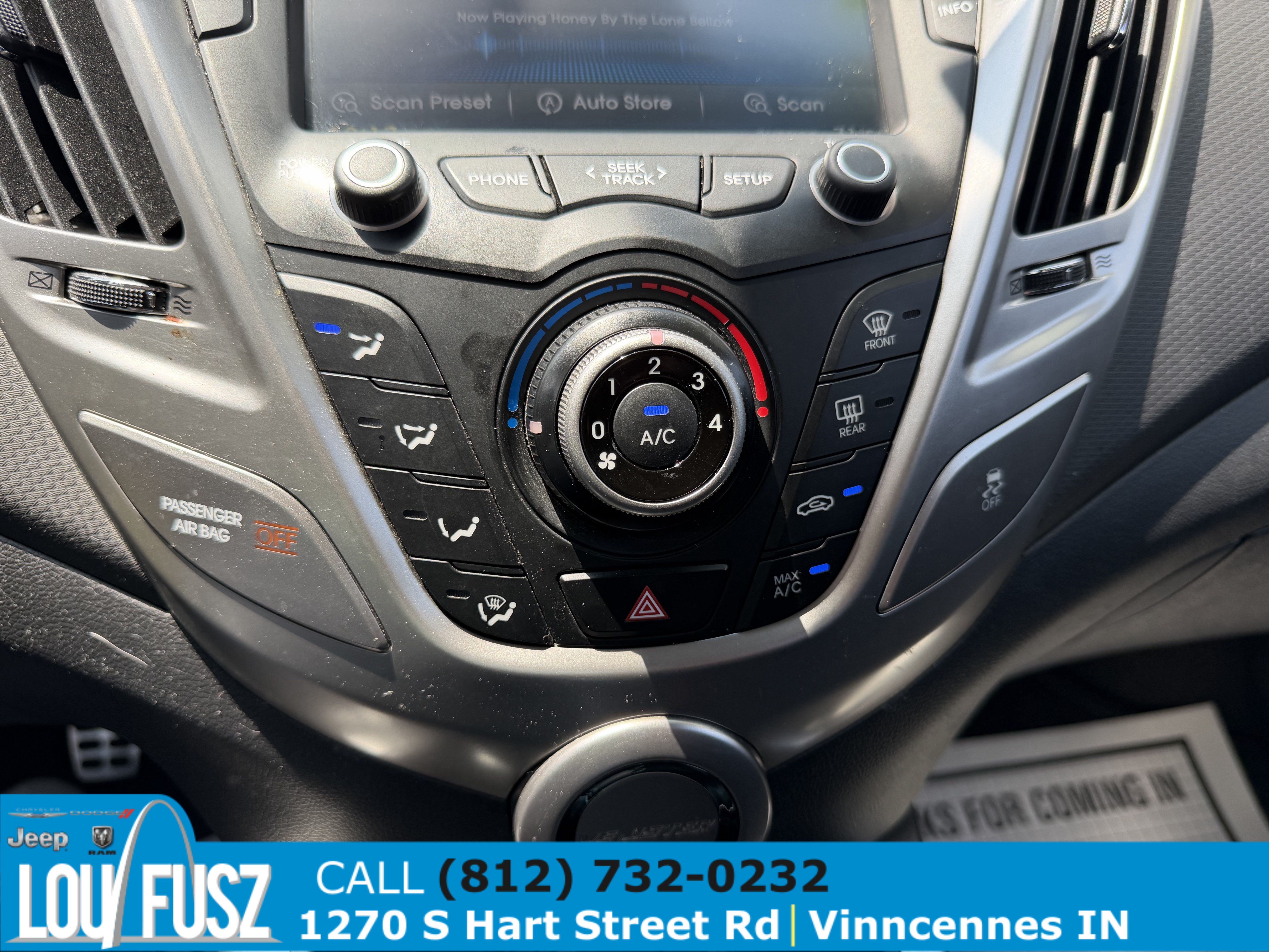 Used 2013 Hyundai Veloster FWD image 21
