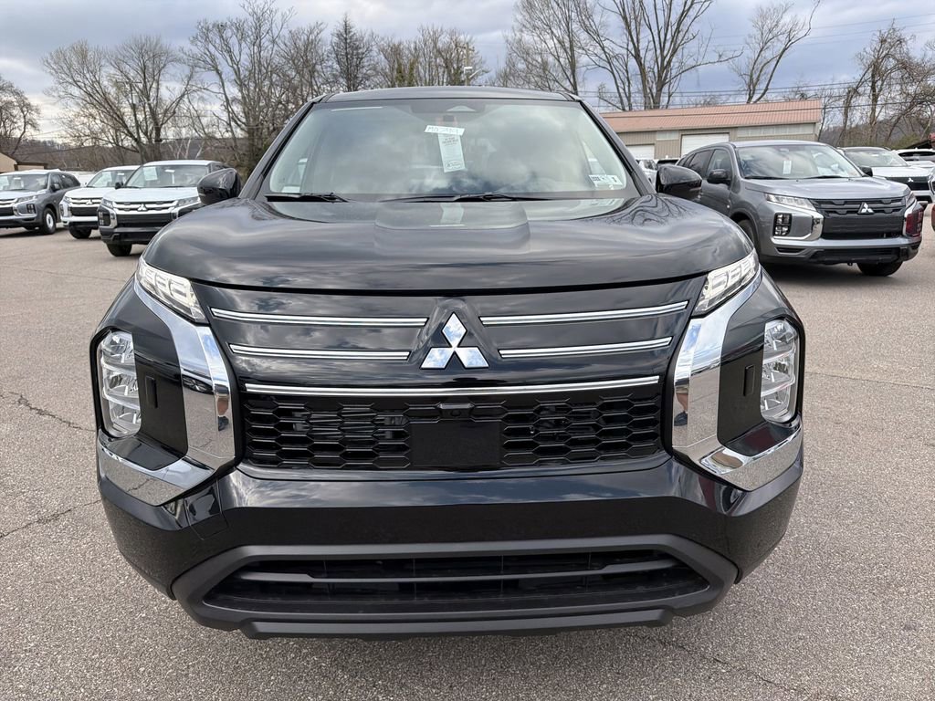 New 2026 Mitsubishi Outlander ES AWD/4WD image 11
