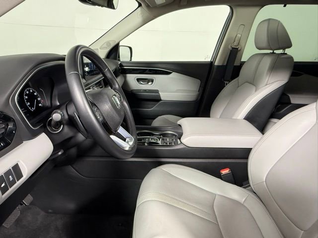 Used 2023 Honda Pilot Touring image 27