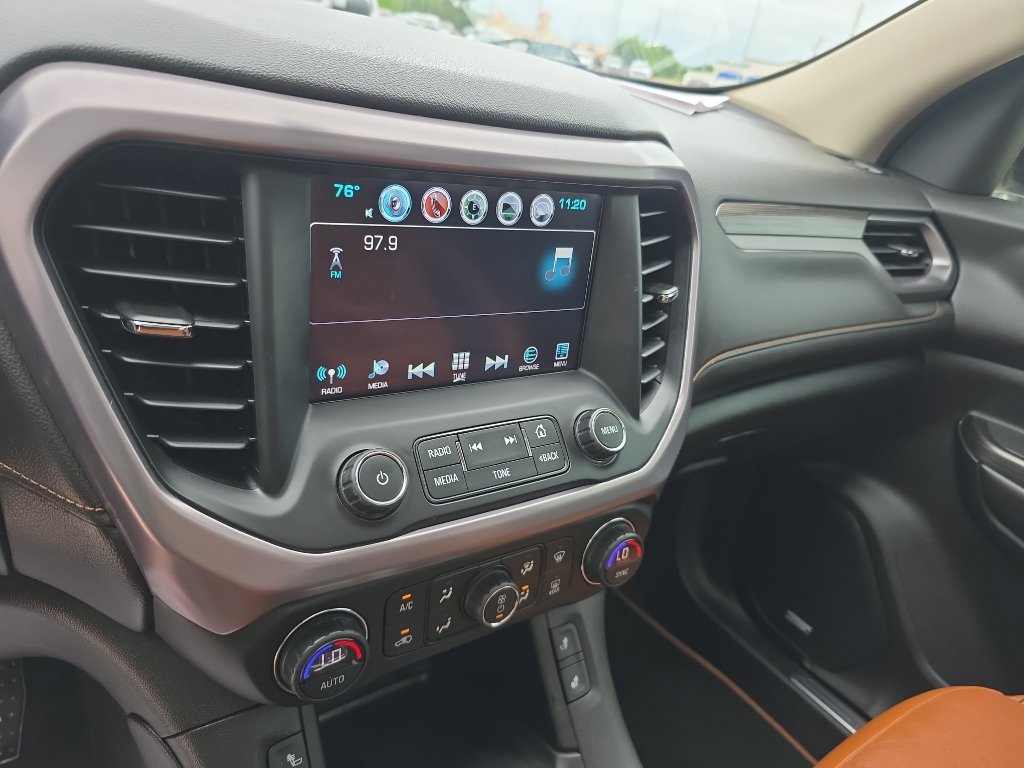 Used 2019 GMC Acadia SLT AWD/4WD image 10