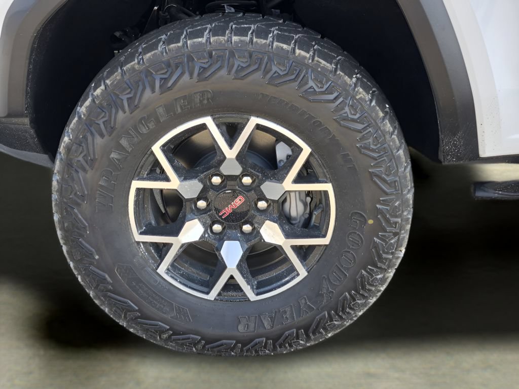 New 2026 GMC Canyon AT4X AWD/4WD image 7