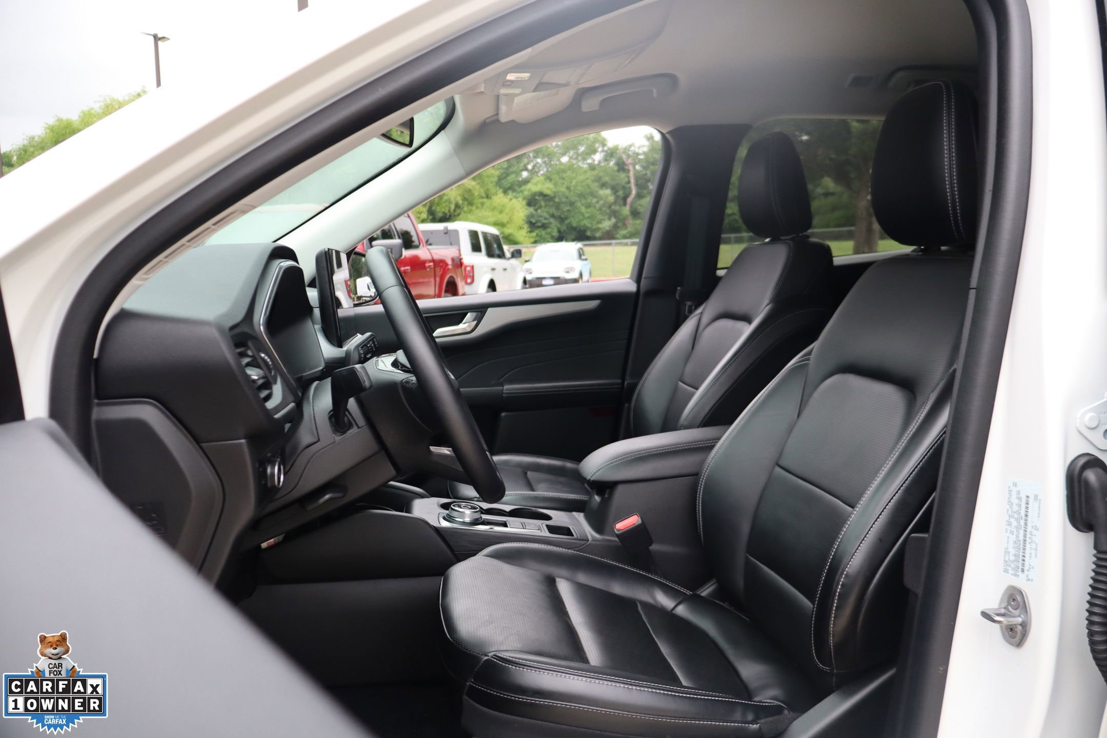 Used 2023 Ford Escape Platinum AWD/4WD image 10