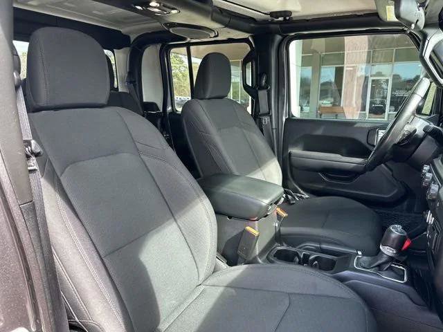 Certified 2022 Jeep Gladiator Sport image 42