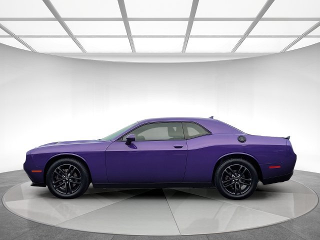 Used 2019 Dodge Challenger SXT w/ Driver Convenience Group AWD/4WD image 7