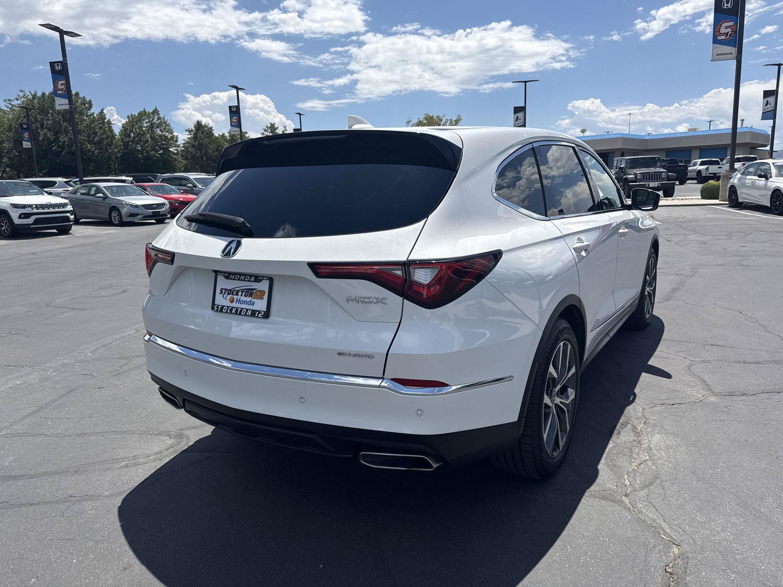 Used 2024 Acura MDX w/ Technology Package AWD/4WD image 5