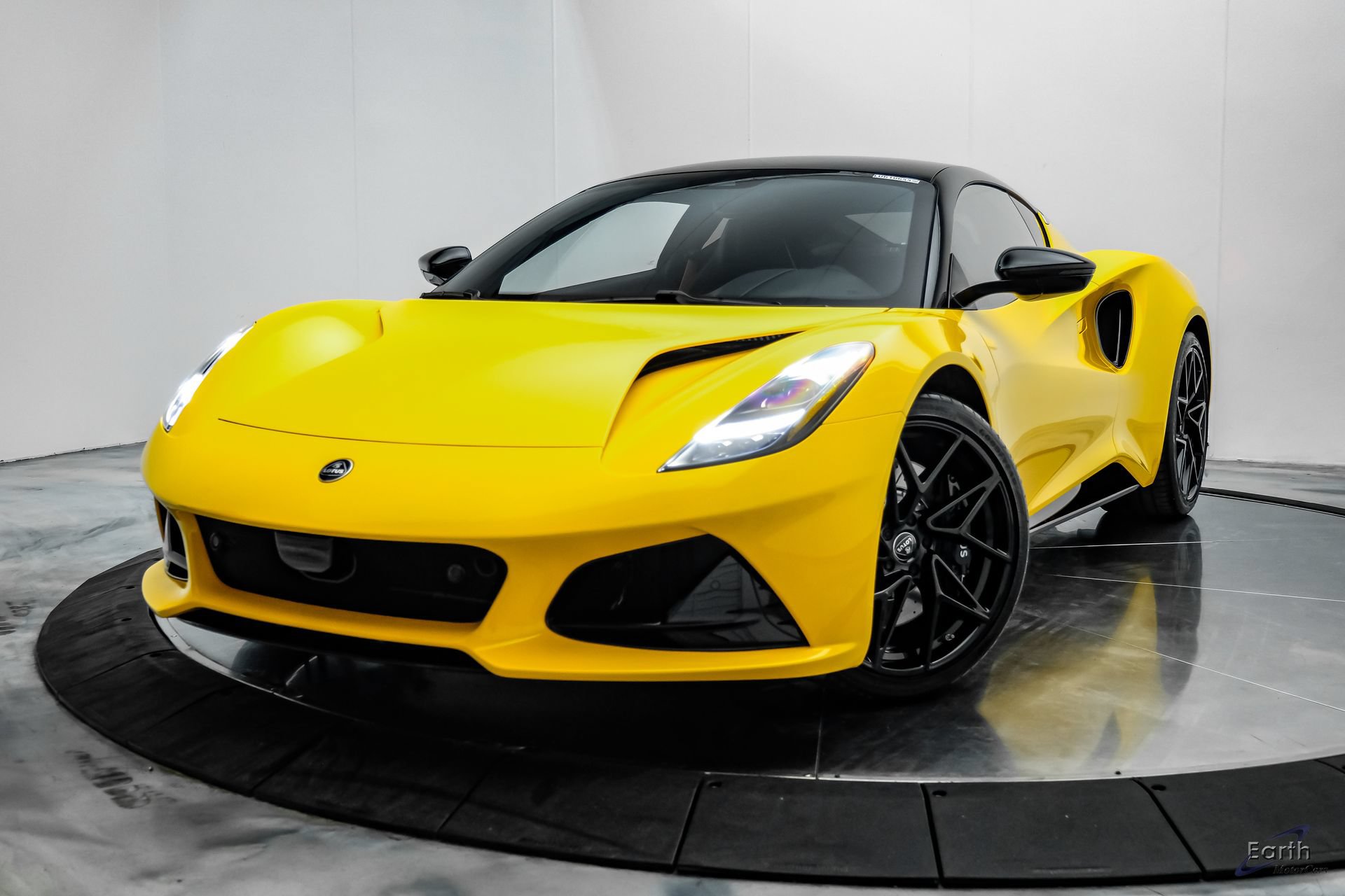 New 2026 Lotus Emira RWD image 5