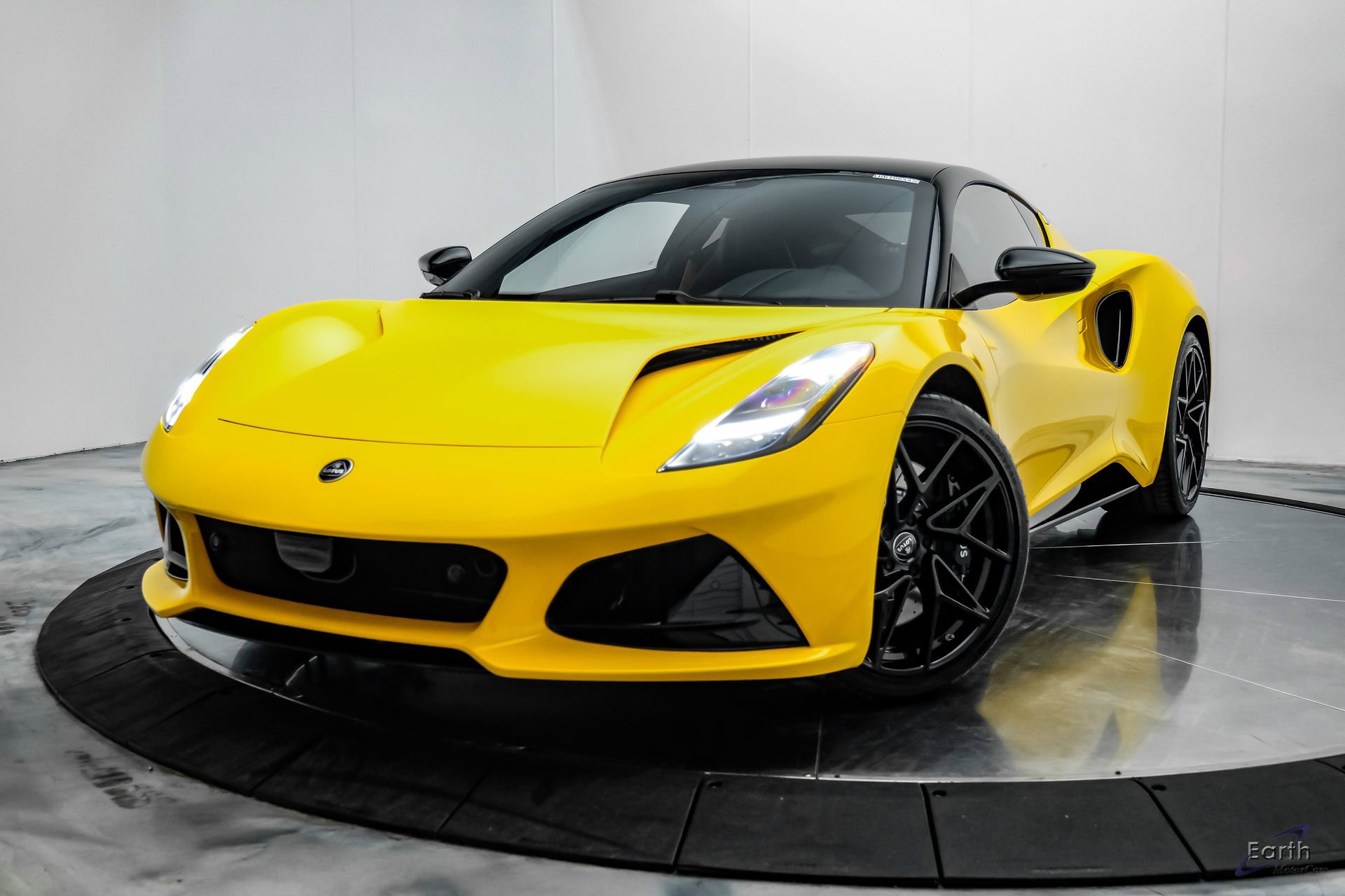 New 2026 Lotus Emira RWD image 5