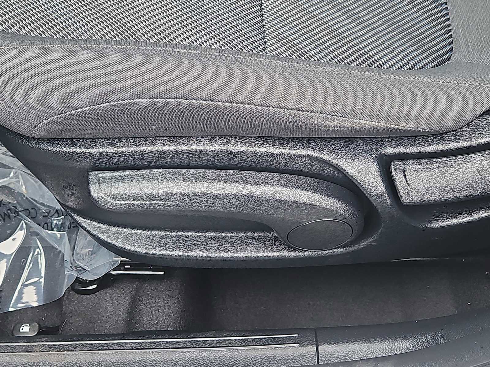 Used 2024 Kia Seltos LX AWD/4WD image 18