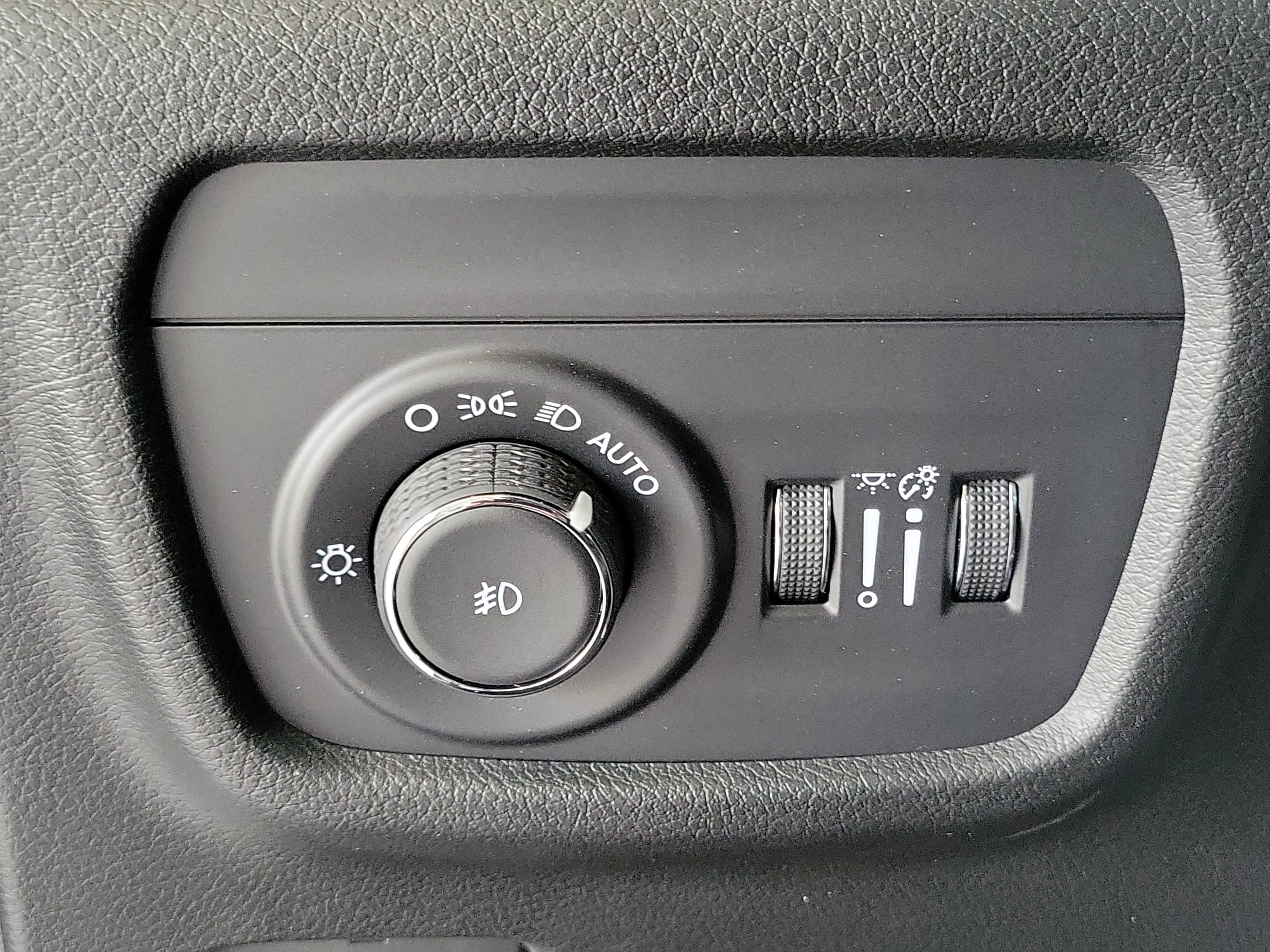 New 2025 Jeep Grand Cherokee Summit w/ Adv Protech Group IV AWD/4WD image 21