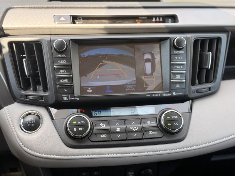 Used 2018 Toyota RAV4 Platinum image 24