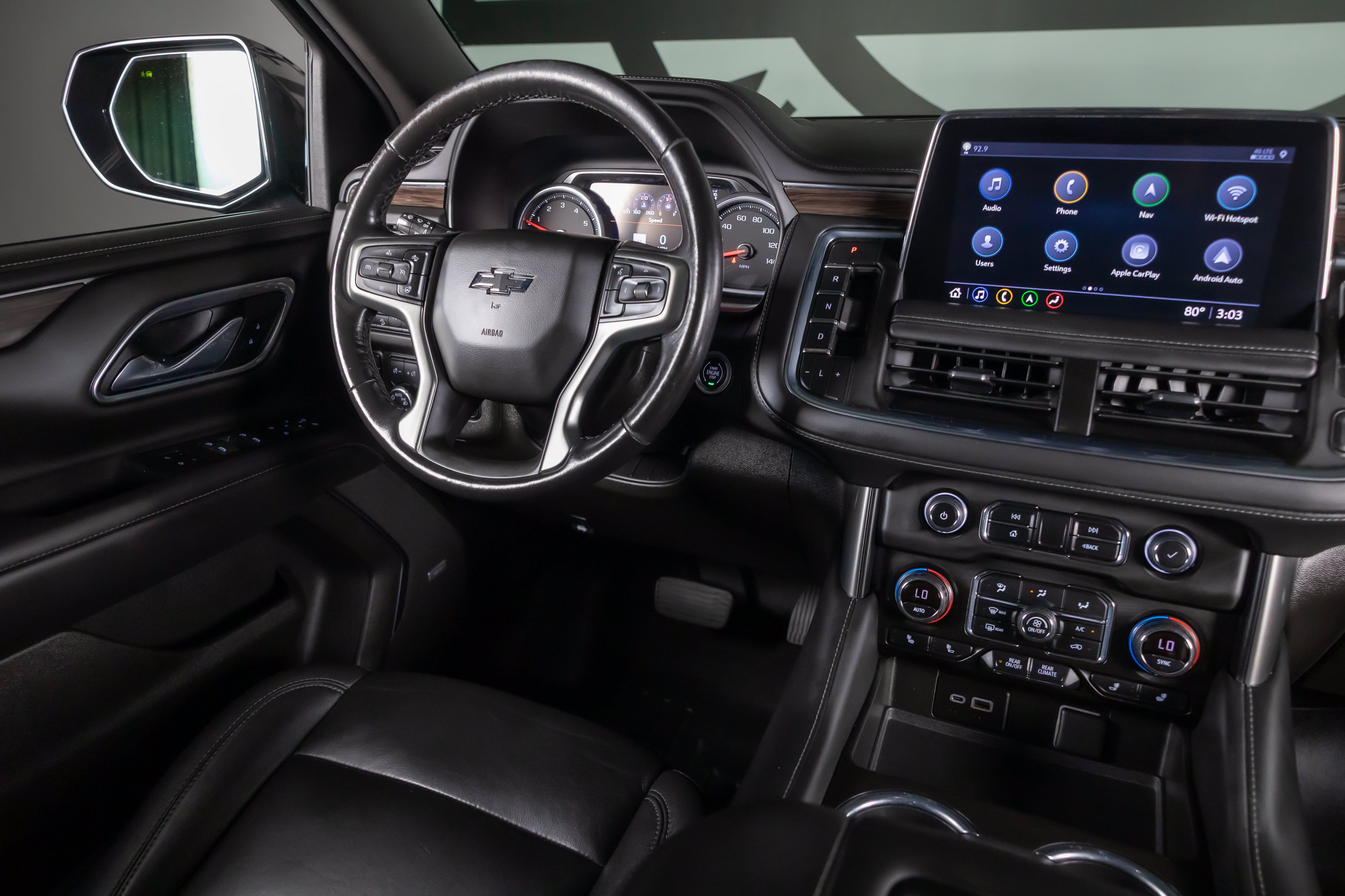 Used 2021 Chevrolet Suburban Z71 w/ Z71 Off-Road Package AWD/4WD image 7