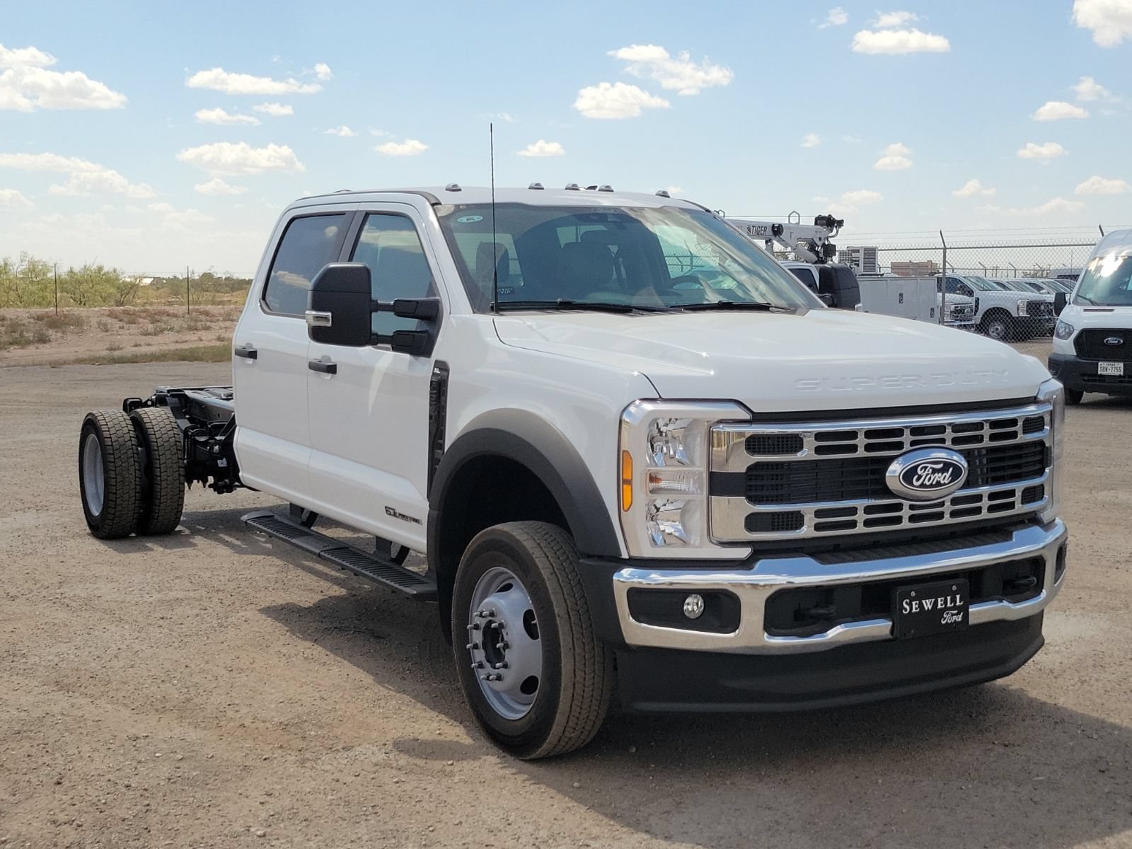 New 2027 Ford F550 4x4 Crew Cab image 6