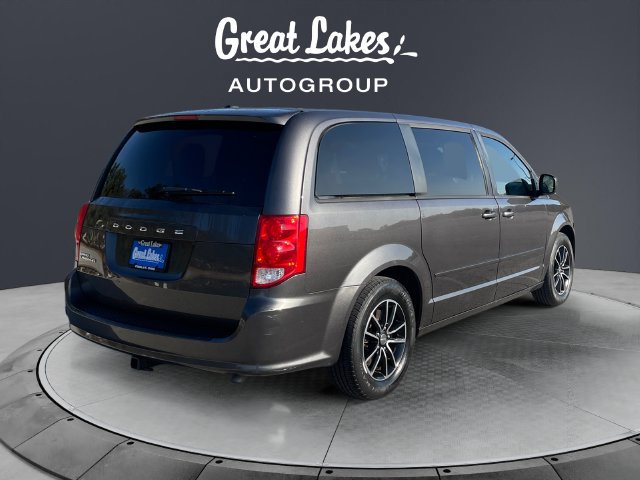 Used 2015 Dodge Grand Caravan SE w/ Quick Order Package 29E SE FWD image 5