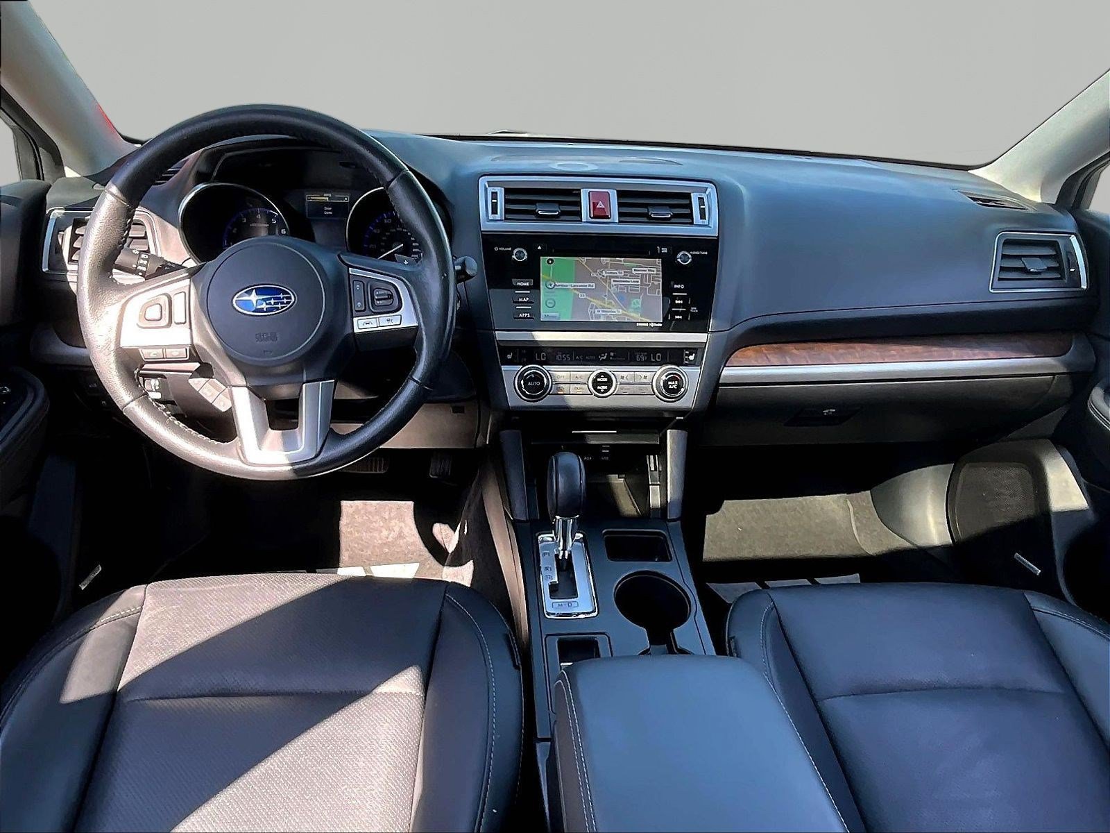 Used 2017 Subaru Outback 2.5i Limited AWD/4WD image 7