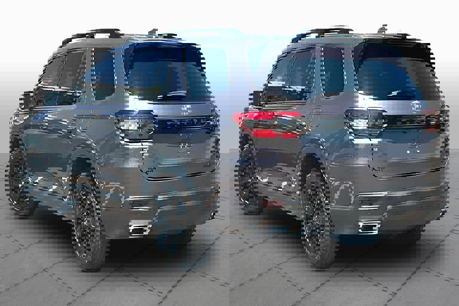 Used 2025 Honda Pilot Black Edition image 12