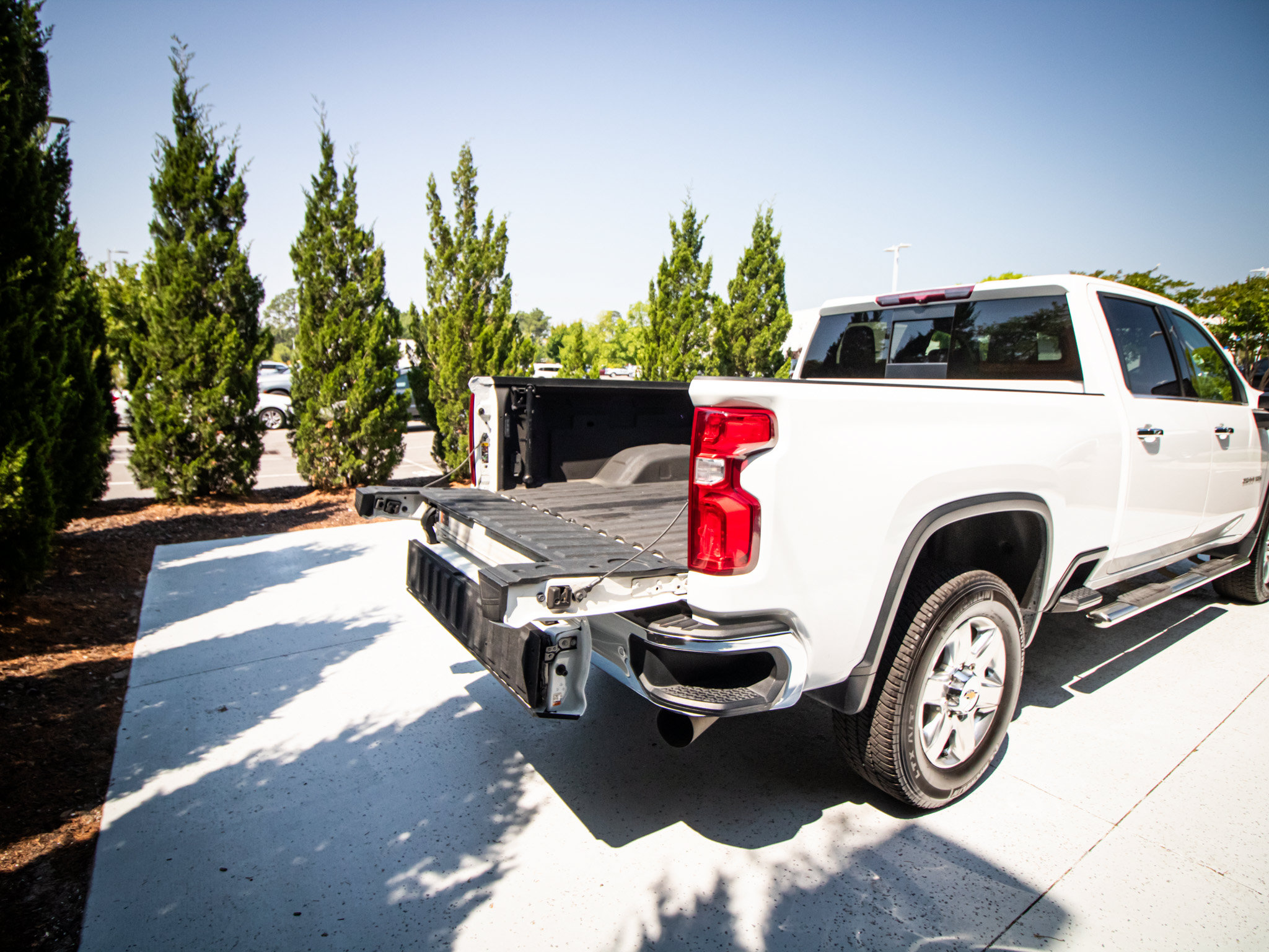 Used 2023 Chevrolet Silverado 2500 LTZ AWD/4WD image 31